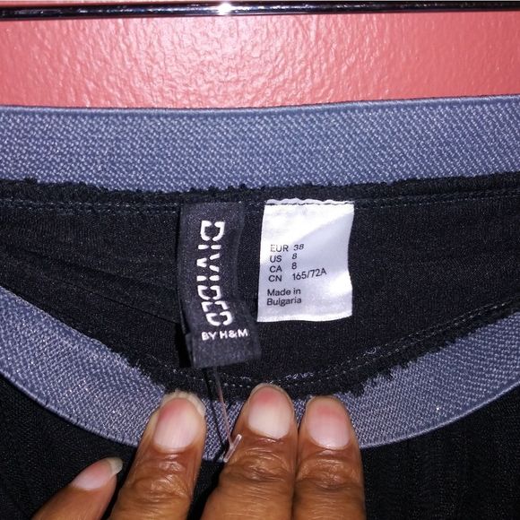 Divided H&M Mini Skirt - Picture 3 of 5